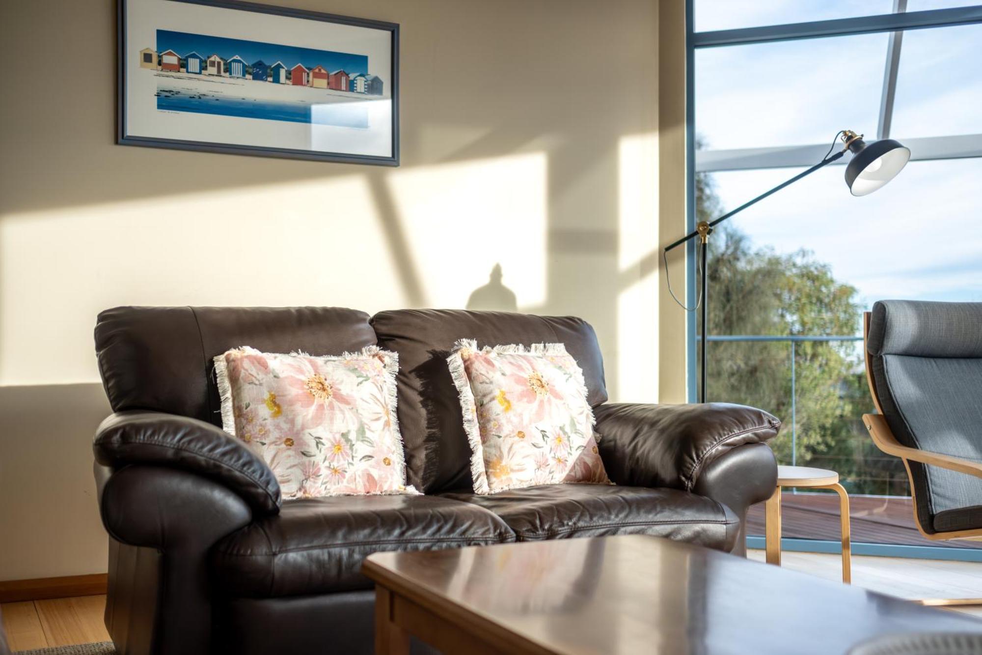 Waterline Holiday Home Coles Bay Bagian luar foto