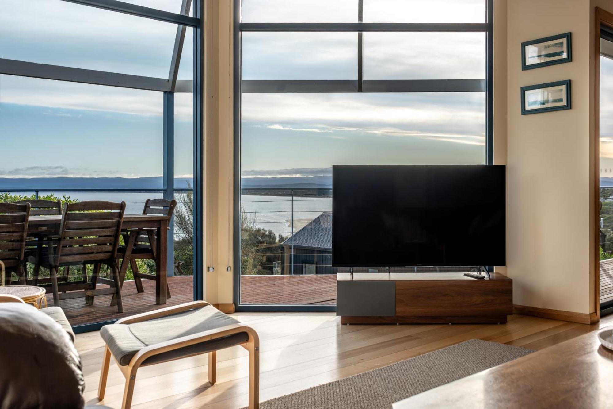 Waterline Holiday Home Coles Bay Bagian luar foto