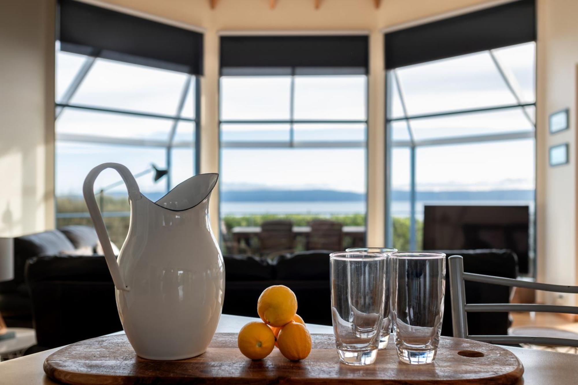 Waterline Holiday Home Coles Bay Bagian luar foto