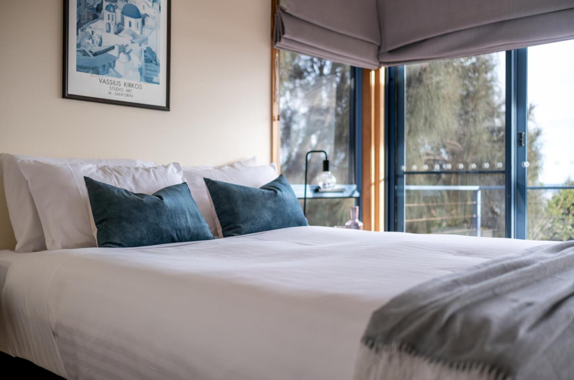 Waterline Holiday Home Coles Bay Bagian luar foto