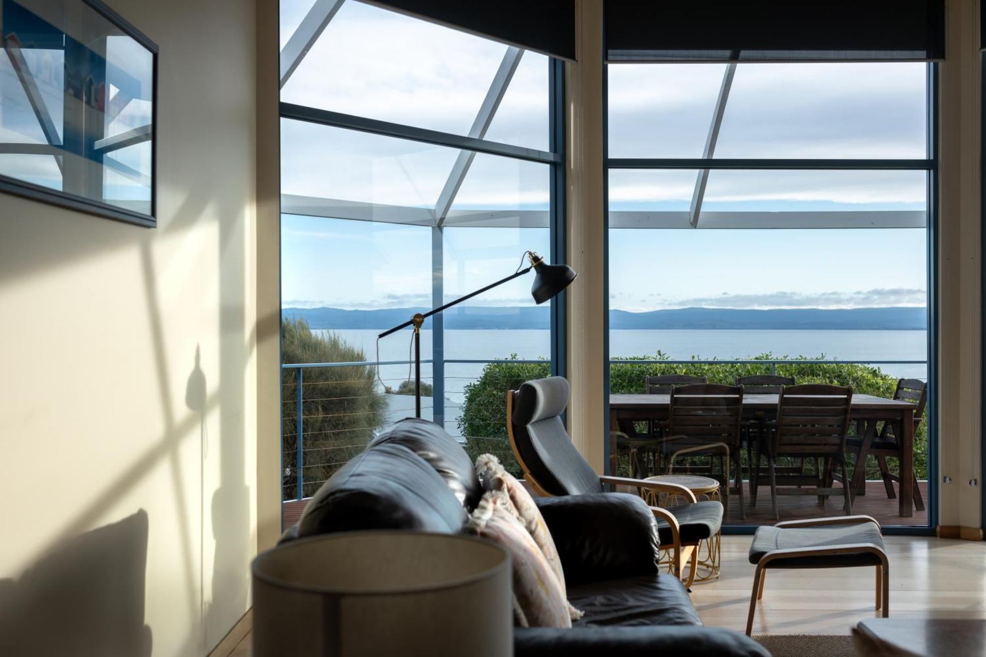 Waterline Holiday Home Coles Bay Bagian luar foto